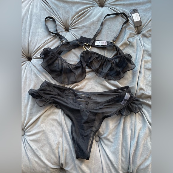 NWT Mapale Black Two Piece Lingerie size M/L - Picture 4 of 10